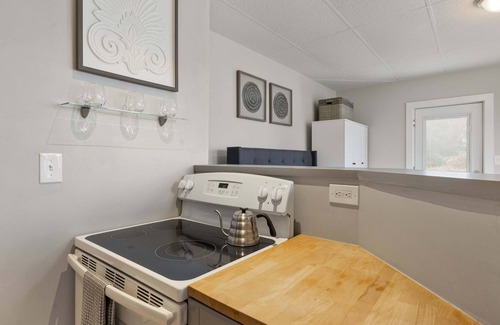 Manchester Apartamento | Sleek & Bright 1st Flr Studio Short -Midterm Stays