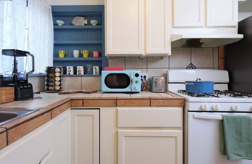 Santa Ana Apartamento | Sleek Broadway 2B2B 10 mins. away to Disneyland
