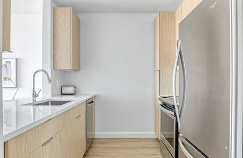 Cambridgeport Apartamento | Sleek Cambridge 1BR w/ Gym & W/D, close to Central Square, by Blueground
