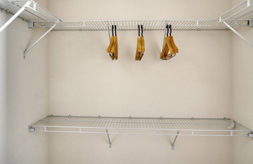West Highland Apartamento | Sleek Highland 1BR w/ Roof, Gym & W/D, near Highland Park, by Blueground