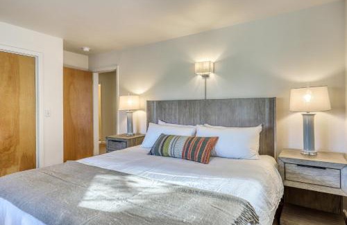 Truckee Casa | Sleek Hill Haven with Martis Valley Views