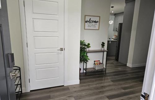 Southwest Edmonton Casa | Sleek Home in Trendy Community at SW, Edmonton