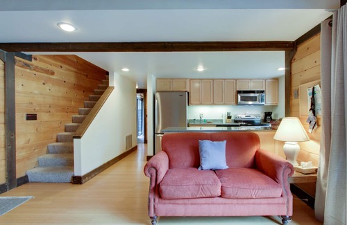 Overlook Park Casa | casa elegante w / bañera de hidromasaje privada y el acceso SHARC - agradable para perros!
