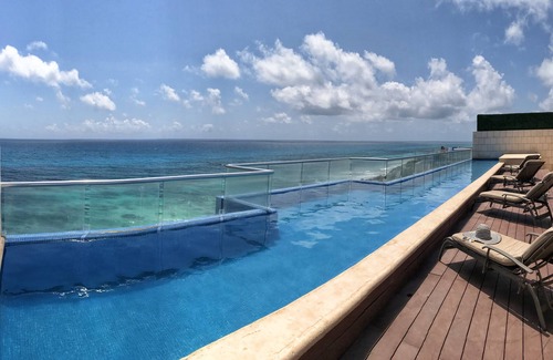 Salina Grande Condominio | Elegante, moderno condominio de lujo frente al mar, vistas del Caribe!