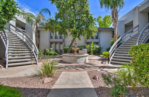 Cloisters Apartamento | Sleek Phoenix Condo Walk to Biltmore Fashion Park