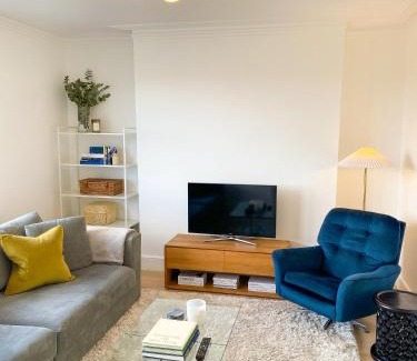 Munster Apartamento | Sleek Scandi-Inspired 2BD Flat Fulham