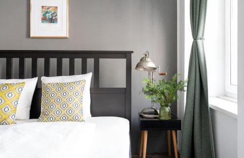 Weißgerber Apartamento | Sleek Studio by City Center by HM