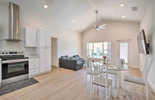 Tavares Condominio | Sleek Tavares Condo 3 Miles to Downtown