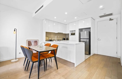 Rhodes Apartamento | Sleek Urban Lifestyle Retreat in Heart of Rhodes
