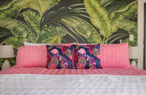 Bristol Casa | Sleep 10 * in this historic home in state streets