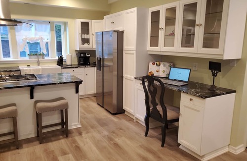 Indianapolis Casa | Sleep 12 in Chic Home Near Downtown, State Fair Grounds and Newfields Art Museum