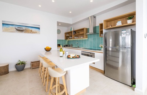 Bogangar Apartamento | Sleep 29 in the heart of Cabarita Beach, gateway to the Tweed Coast and Valley.