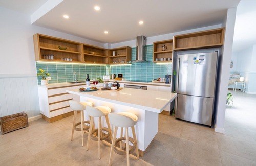 Bogangar Apartamento | Sleep 29 in the heart of Cabarita Beach, gateway to the Tweed Coast and Valley.