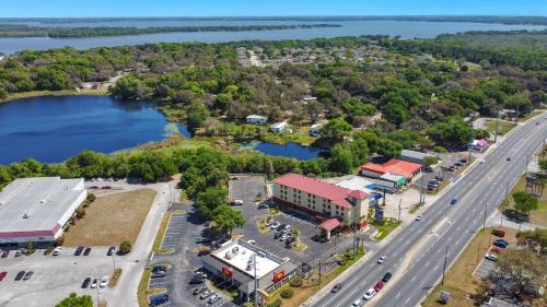 Leesburg Hotel | Sleep Inn Leesburg Chain of Lakes