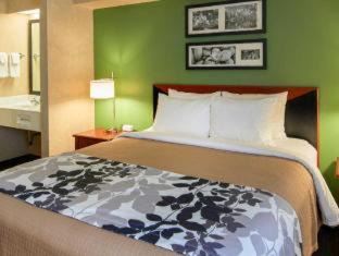 State College Hotel | Sleep Inn near Penn State - State College, PA