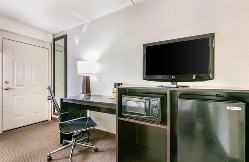 Gatlinburg Hotel | Sleep Inn & Suites near Sports World Blvd