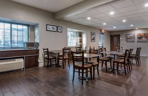 Kalamazoo Hotel | Sleep Inn & Suites