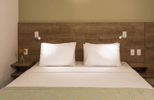Praia do Canto Hotel | Sleep Inn Vitória
