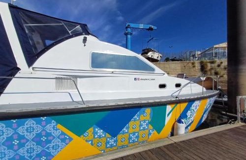 Campanha Alquiler De Eote | SLEEPBOAT Golden Life