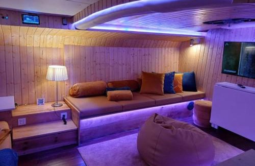 Campanha Alquiler De Eote | SLEEPBOAT Golden Life