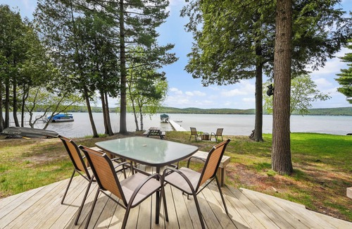 Empire Cabaña | Sleeping Bear Dune Sunset View Little Glen Lake Front Cottage