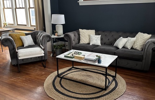 Union Park Casa | Sleeping on Selby- Duplex near Cathedral Hill