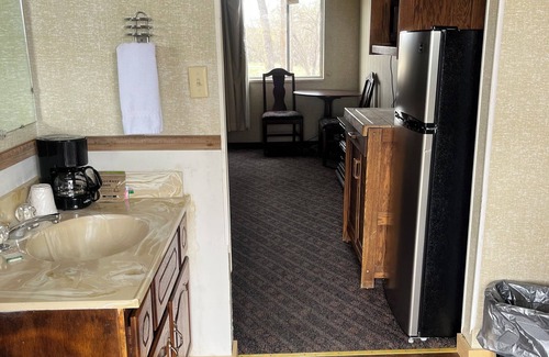 Cortez Hotel | Sleeping Ute Mountain Motel