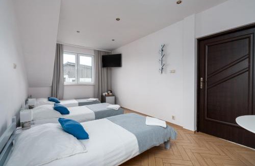 Fabryczna Casa | Sleeply Pensjonat Złotniki