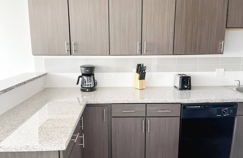 Cincinnati Apartamento | Sleepover: Charming 1BD/1BA + Gym - Cincinnati
