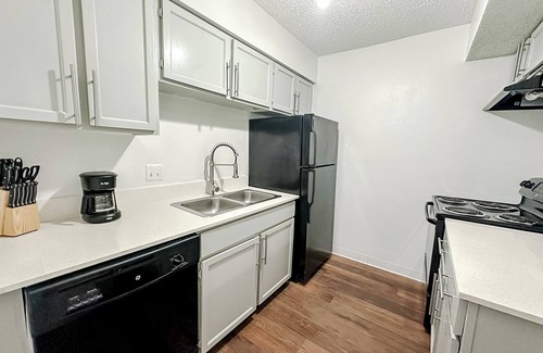 Windsor Park Apartamento | Sleepover : Charming 1BD/1BA + Gym - Austin TX