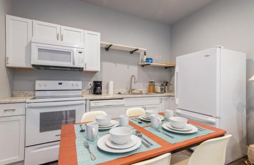 Midtown Apartamento | Sleepover Historic C Street Springfield Apartments