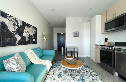 Des Moines Apartamento | Sleepover: Magnificent Studio & Gym - Des Moines