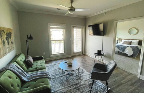 Ferndale Apartamento | Sleepover: Vibrant 1BD/1BA + Gym - Little Rock