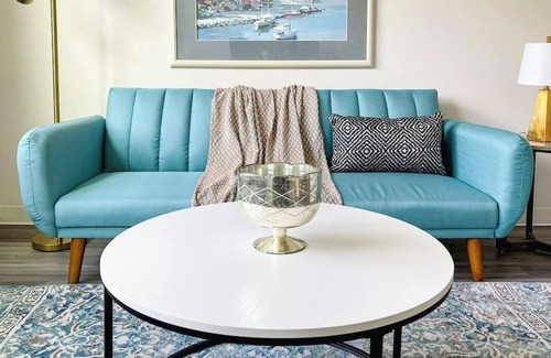 Corryville Apartamento | Sleepover: Vibrant 1BD/1BA + Gym - Downtown Cincinnati