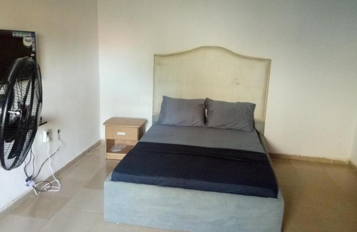 Abuja Cama Y Desayuno | SleepPrayEatGo