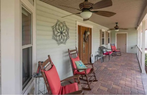 Westchase Casa | Sleeps 10 / pet friendly/pool/plus game room
