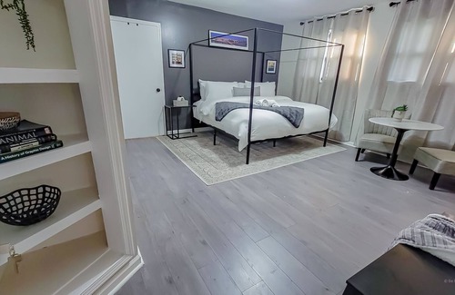 Jefferson Park Casa | Sleeps 10- Ultimate Family Haven