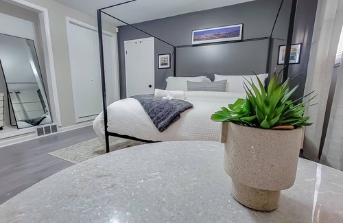 Jefferson Park Casa | Sleeps 10- Ultimate Family Haven