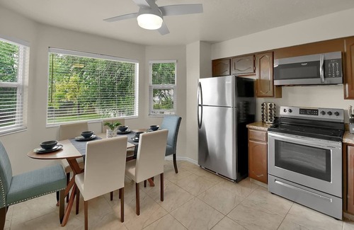 Canyon Rim Casa | Sleeps 11 - Family Friendly - Washer+Dryer - PlayStation Pro - Games - Fast Wifi