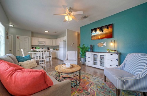 Port Aransas Cabaña | Sleeps 12 w/ Pool + Short Walk to Beach Costa Bahia Dual Retreat