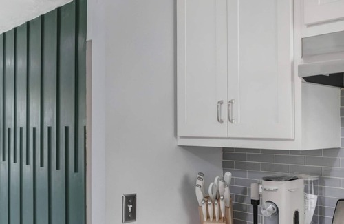 Maryland Heights Casa | Sleeps 13, 10 min to Airport