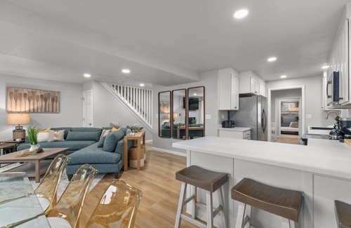 Shawano Casa | Sleeps 13! Lake Front|WaterToys!