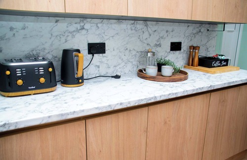 Old Trafford Casa | Sleeps 14 The Old Trafford Zen by Genesis Living