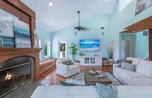 Greenacres Casa | Sleeps 15 - Hidden Bleu Tropical Mansion