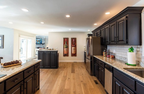 Big Creek Casa | Sleeps 14 - En una ensenada profunda y amplia - 60 GRANDES comentarios - Muelle ENORME - Vea nuestras fotos