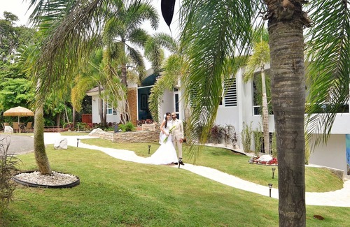Aguadilla Pueblo Villa | Estadías de 50+, Mansión para boda y vacaciones en Aguadilla, piscina, jacuzzi..