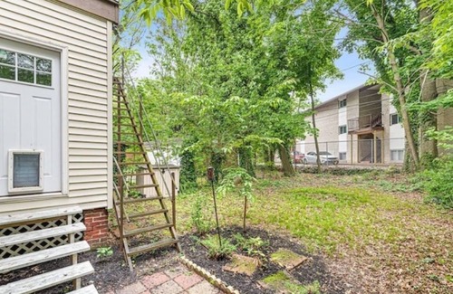 Wilmington Apartamento | Sleeps 6, 3BR 1BA,1King+2 Queen beds, perfect for long stays in a great location