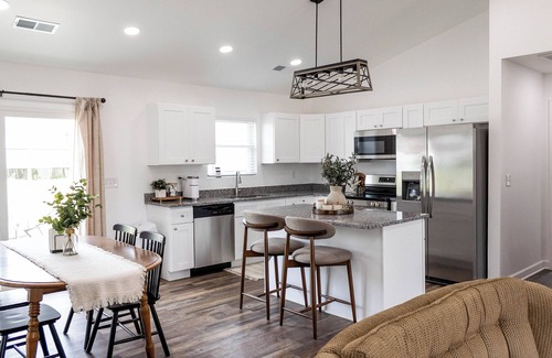 Cynthiana Casa | Sleeps 6, brand new, great location