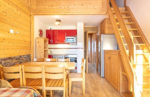 La Lechere Condominio | Sleeps 7! 2BR Apt| Scenic Living in Valmorel!
