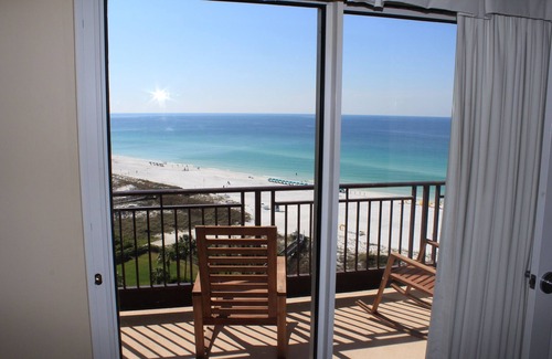 Gulf Pines Condominio | ¡Tarifas reducidas de verano! Westwinds 4784. Décimo piso. Frente a la playa
